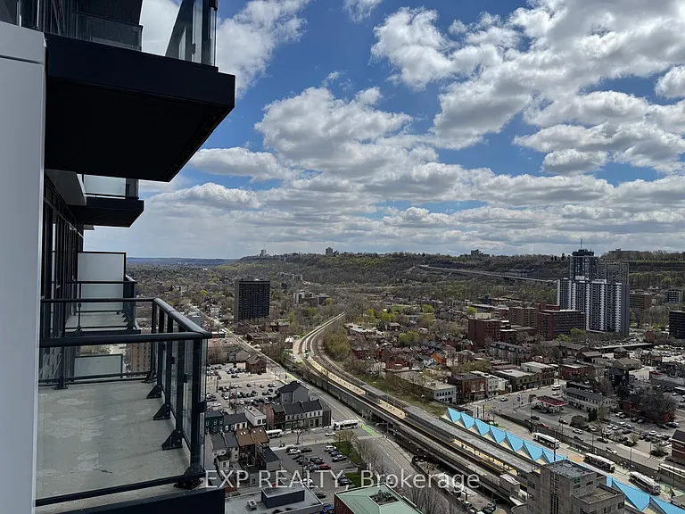 75 James St S #2513 — Photo 31