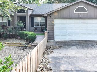 4 Abbey Cir, Bella Vista, AR 72715
