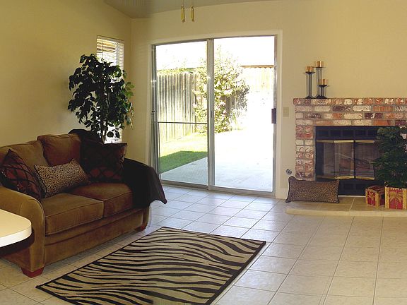 4th image of 1359 Tyler Dr