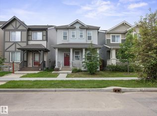 4036 Chappelle Grn SW, Edmonton, AB T6W 4B3