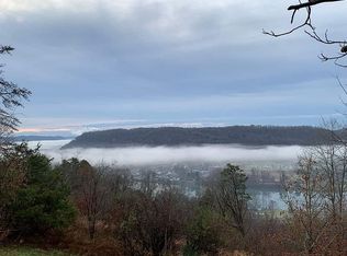 82 Kanawha View Rd, Red House, WV 25168