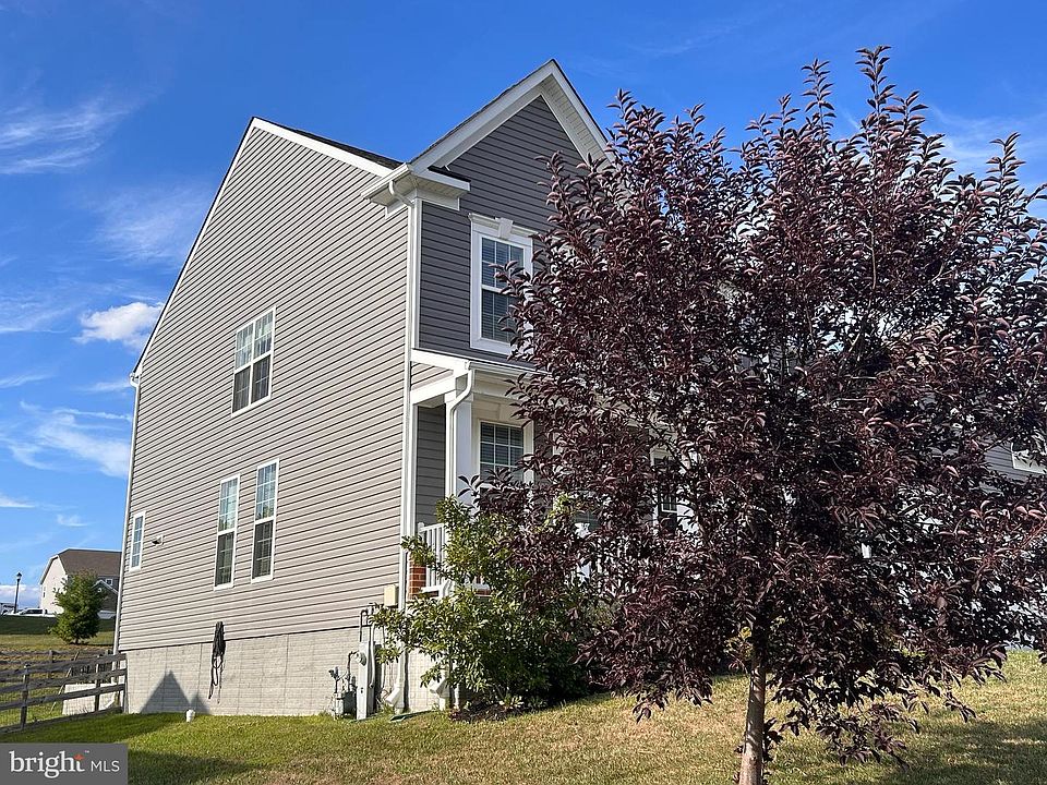 2nd image of 642 Friendship Rd