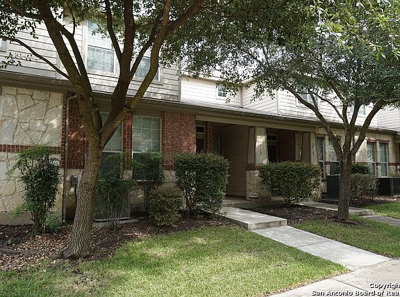 2nd image of 2517 Grayson Cir