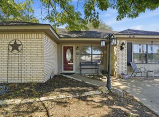 4041 Country Meadows Cir, Granbury, TX 76049