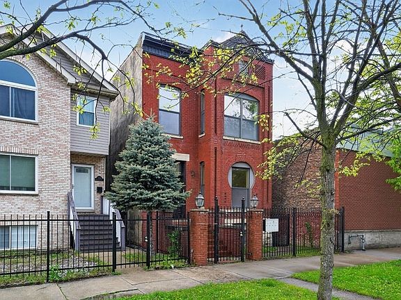 4th image of 2816 W Washington Blvd