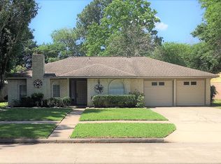 700 Milton St, Angleton, TX 77515