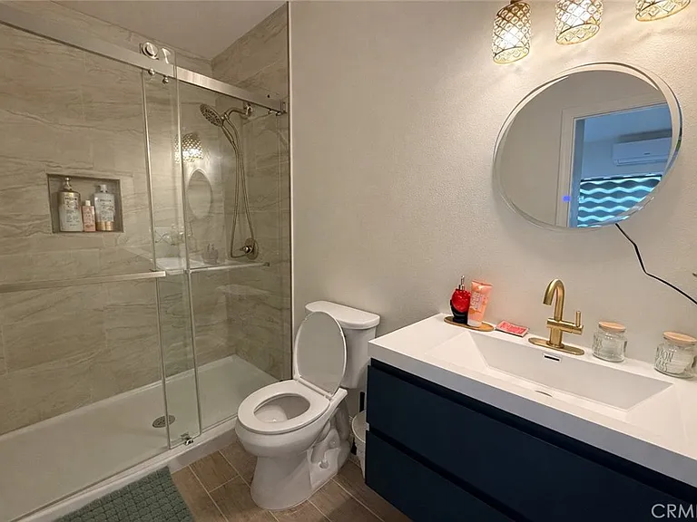 559 E Juanita Ave — Photo 11