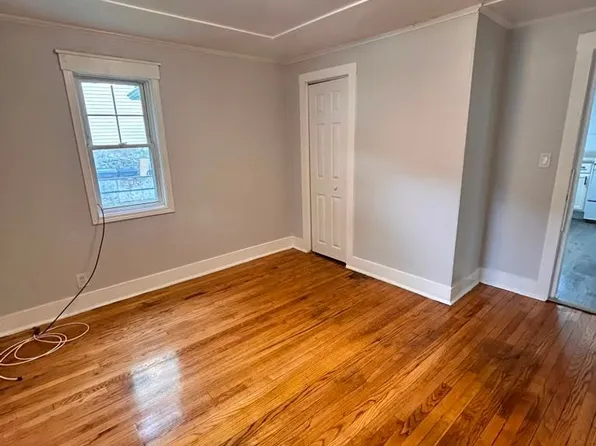 98 Cross Street, 98 Cross St #2, Southbridge, MA 01550