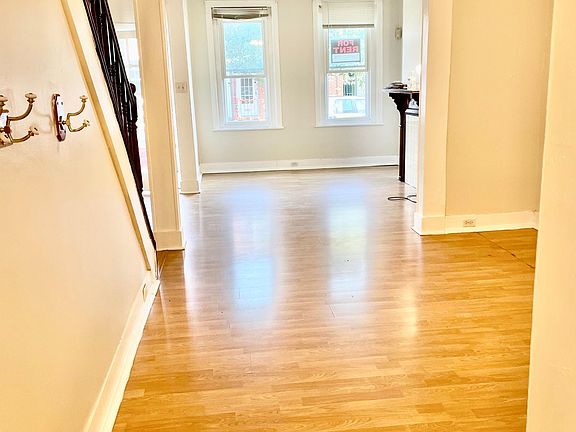 3rd image of 31XX Belgrade St