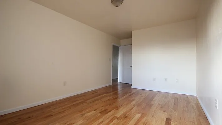 Rented by Nooklyn NYC LLC | media 37