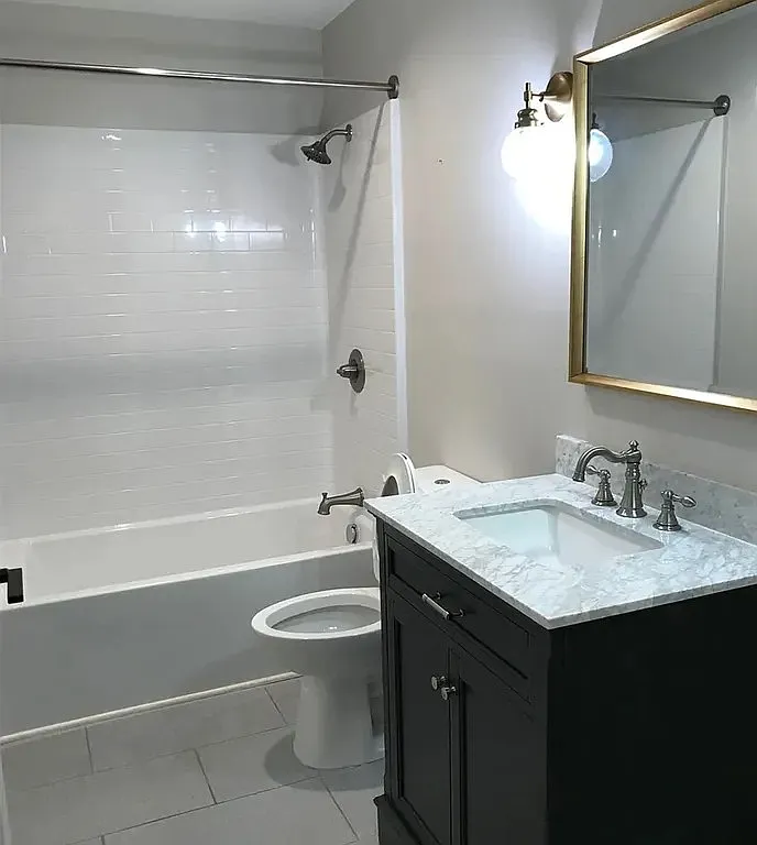 148 Clinton Street — Photo 2