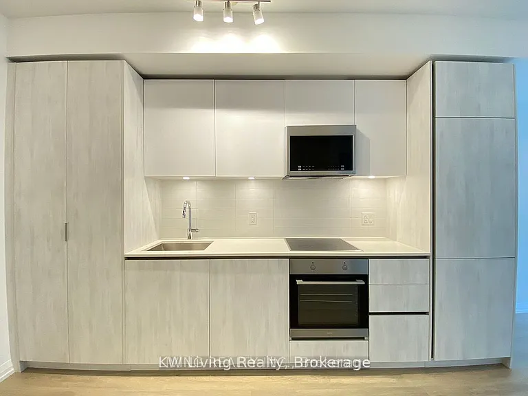 8 Widmer St #2907 — Photo 11