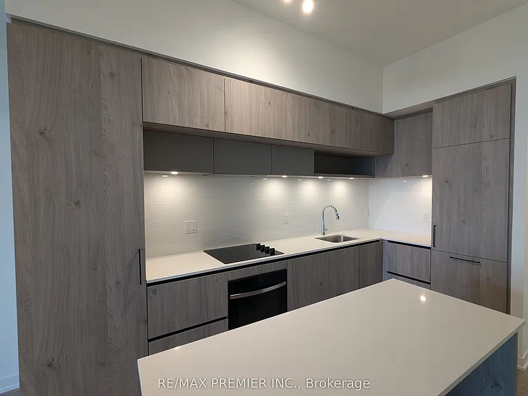 9 Steckley House Ln #513 — Photo 5
