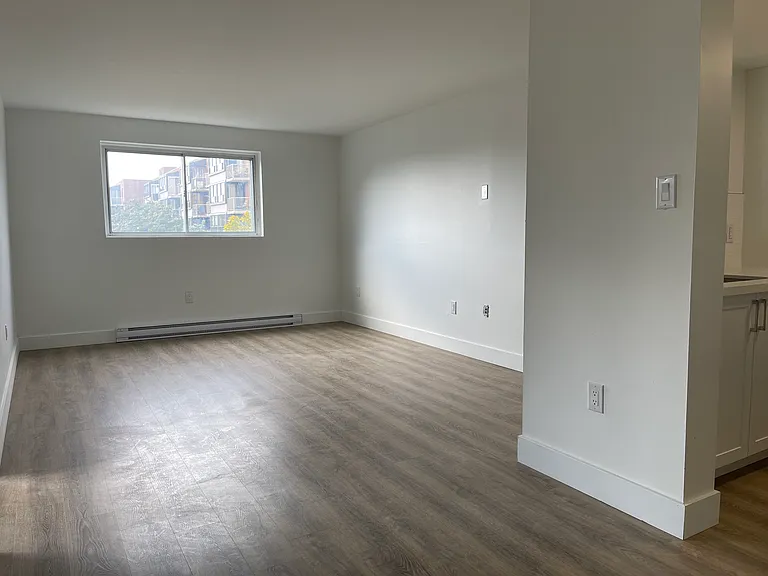 19 Regency Cres — Photo 11