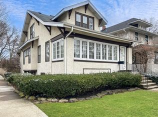 546 N Lombard Ave, Oak Park, IL 60302