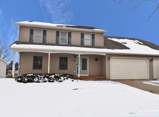 741 N 1st St, Elburn, IL 60119