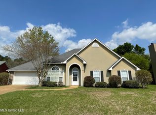 422 Fairfield Dr, Madison, MS 39110