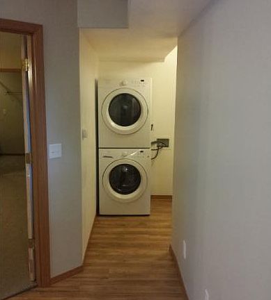 4th image of 118 N 5th Ave SW