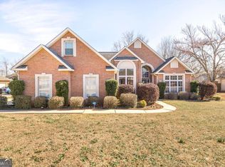 208 Twelve Oaks Dr, Warner Robins, GA 31088
