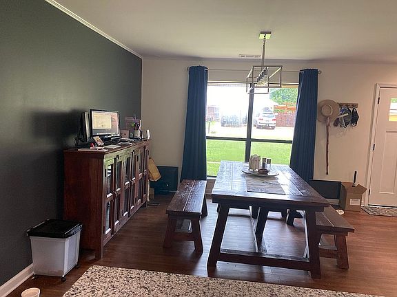3rd image of 1210 Manora Estates Dr