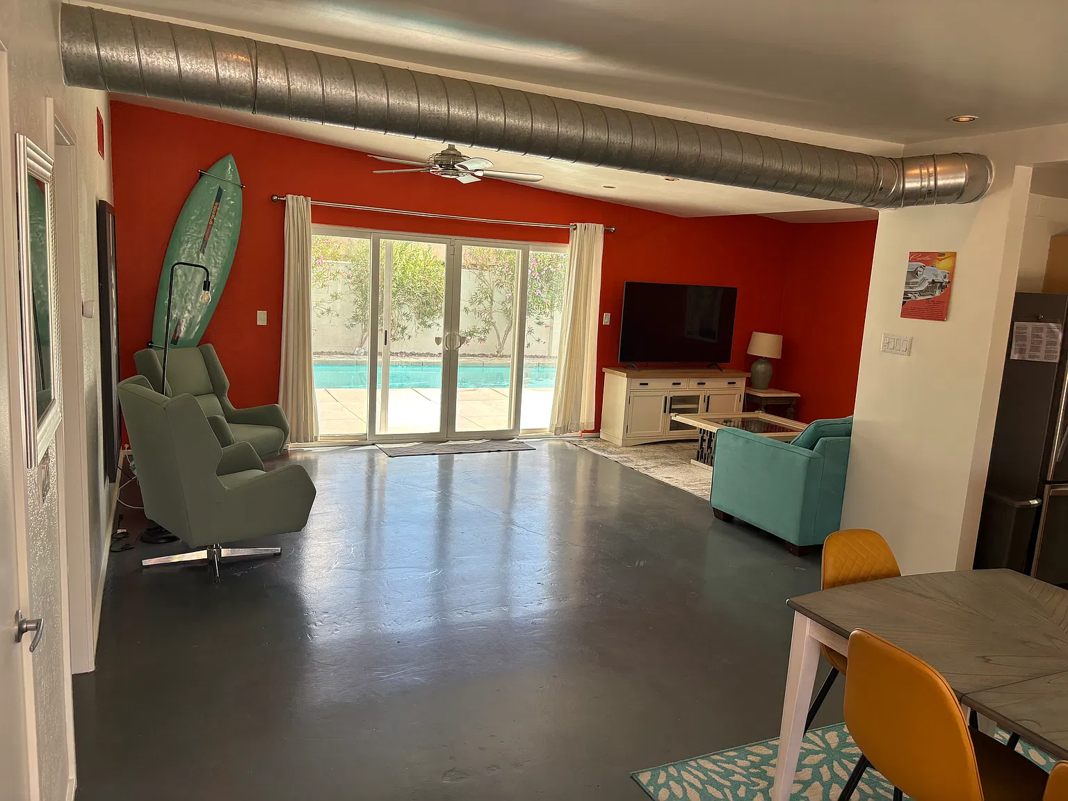 3 bed, 1381 sqft, $3,850 — Photo 2