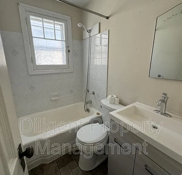 451 Water St #3 — Photo 36