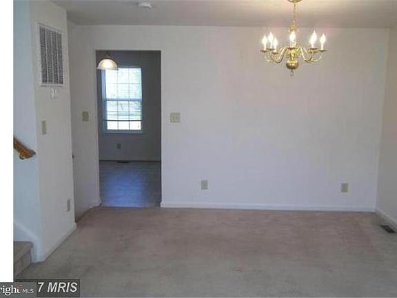 5th image of 7121 Wytheville Cir