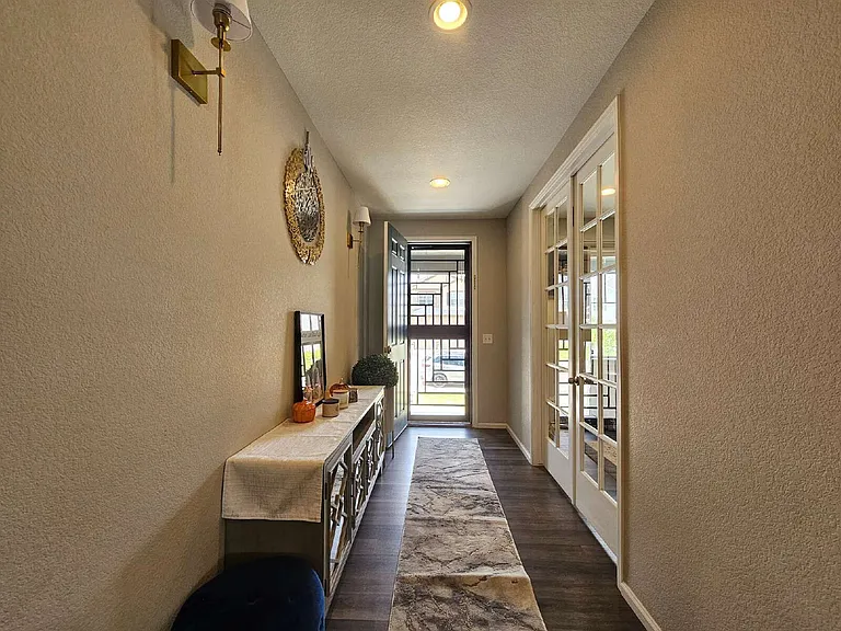 5186 Ditmars Ln — Photo 4