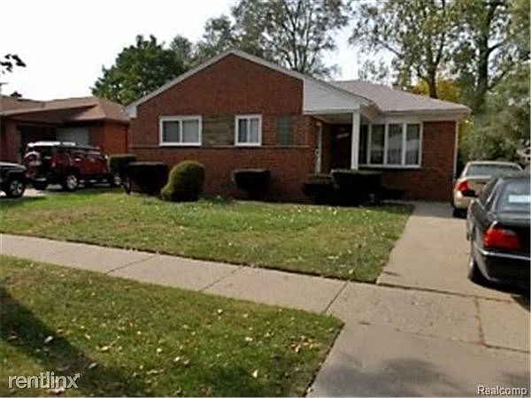 1st image of 21641 Kenosha Ave