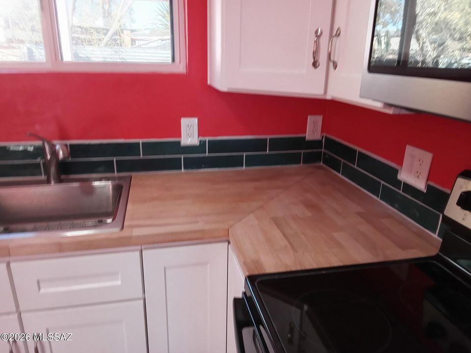 2nd image of 2709 E Grant Rd