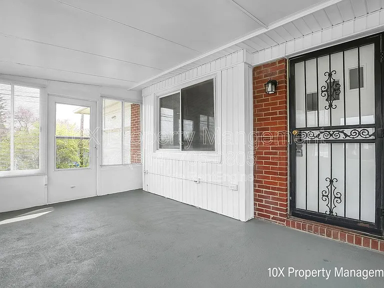 1285 Evergreen Rd — Photo 2