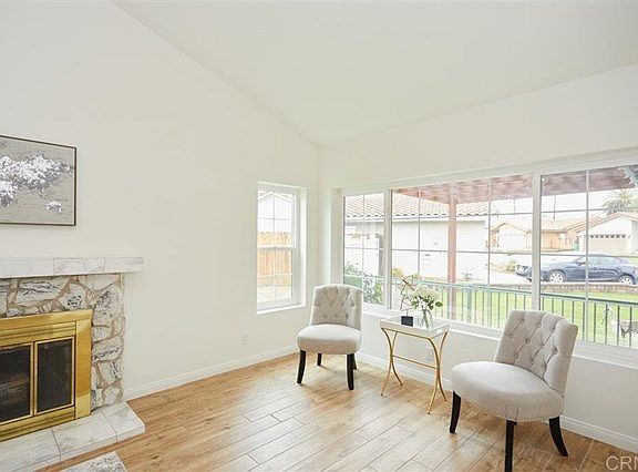 5th image of 9410 Calle Del Lago