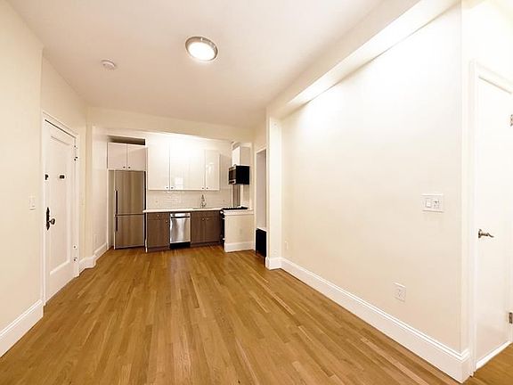 3rd image of 137 W 12th St APT 1-1