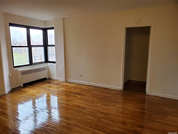 4th image of 86-16 Elmhurst Ave #6D