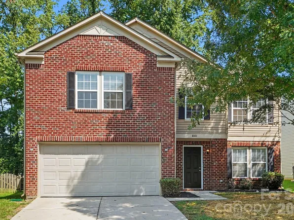 8401 Rockmoor Ridge Rd, Charlotte, NC 28215