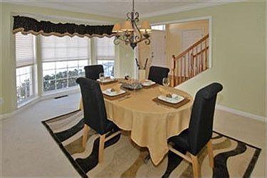3rd image of 34011 Hickory Ct