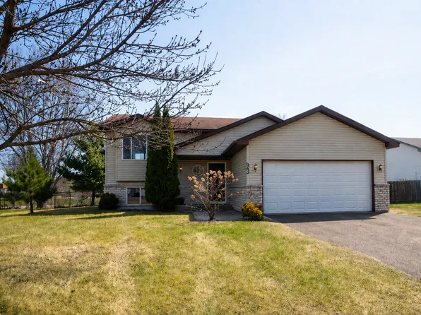 603 Horseshoe Ln, Braham, MN 55006