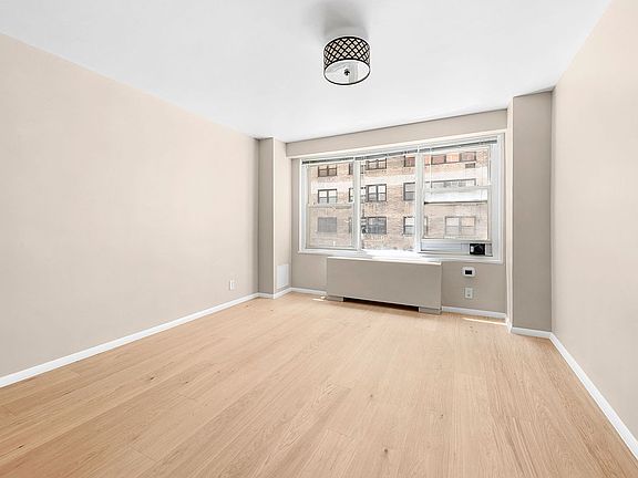 4th image of 370 E 76th St APT C204