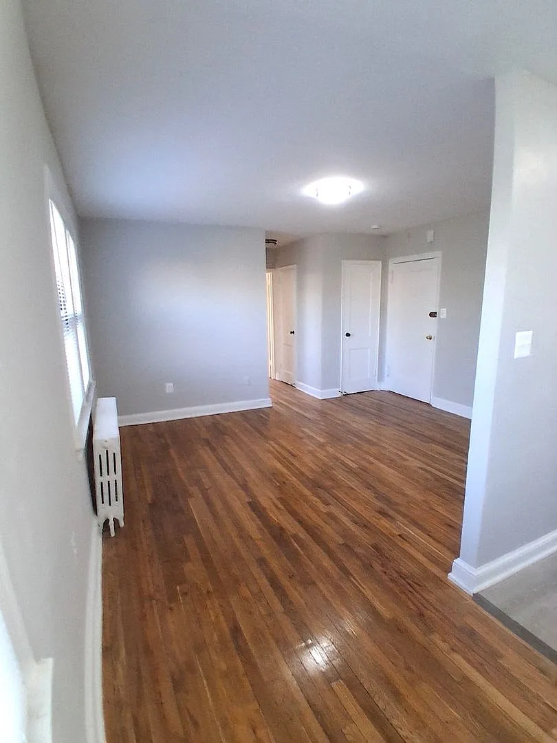 1266 Morse St Ne — Photo 4