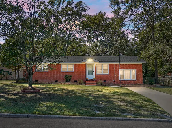 325 Oxford Rd, Ladson, SC 29456