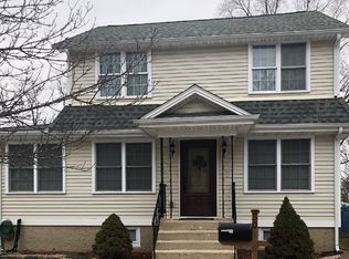 50 Williams Ave, East Providence, RI 02914