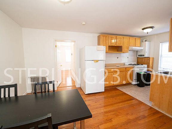 3rd image of 2226 21st St #2