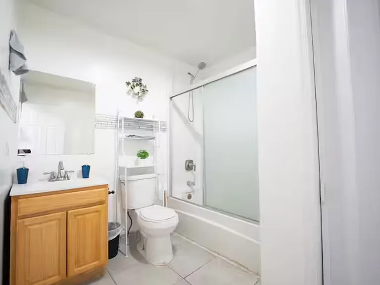 515 Livingston St #2 — Photo 12