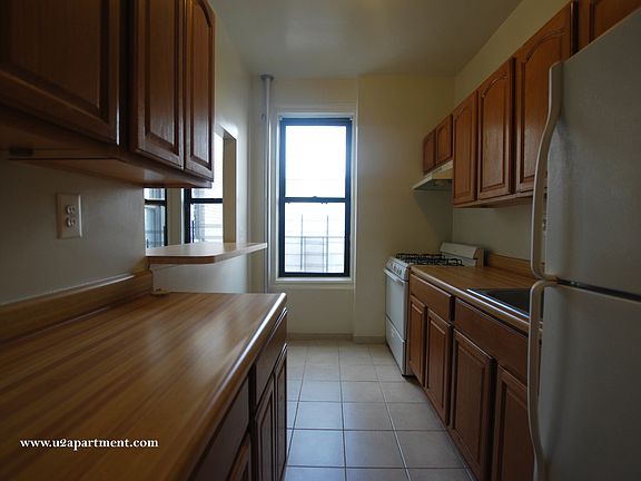 3rd image of 380 Montgomery St #4O