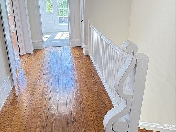 4th image of 2034 W Grace St APT B
