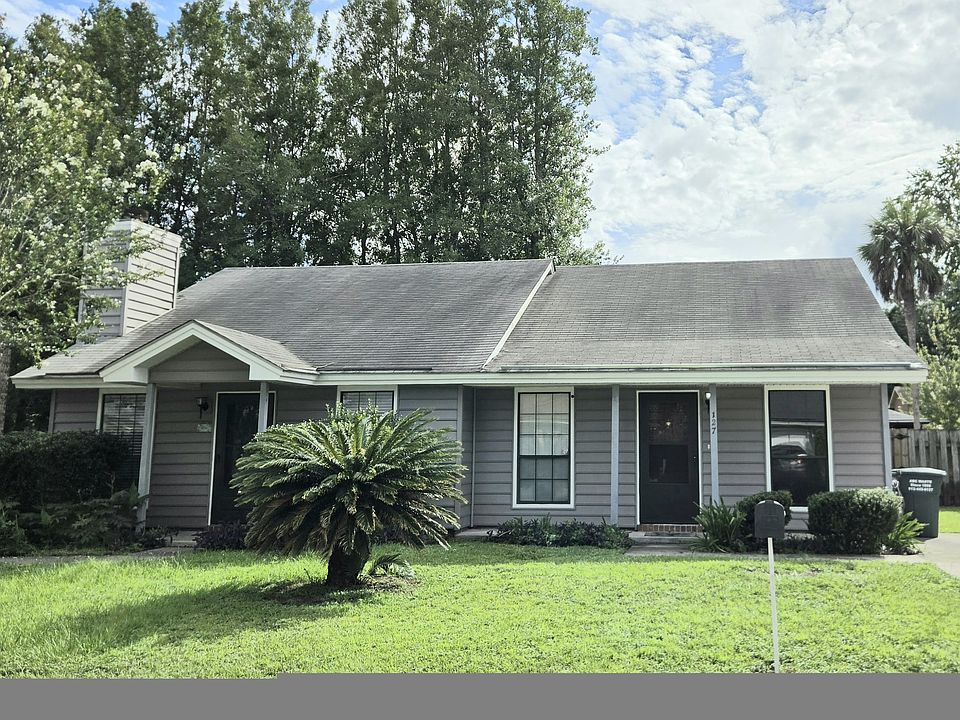 1st image of 127 Hunt Club Ct