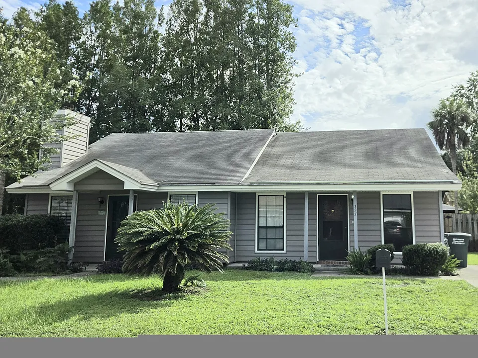 127 Hunt Club Ct