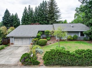 527 River Oaks Dr, Redding, CA