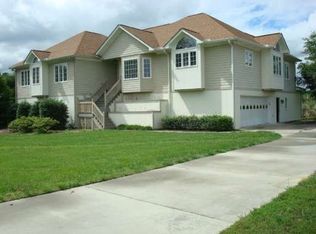 211 Woodedge Dr NE, Calhoun, GA 30701