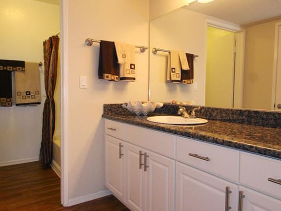 3rd image of 8211 San Angelo Dr #K06